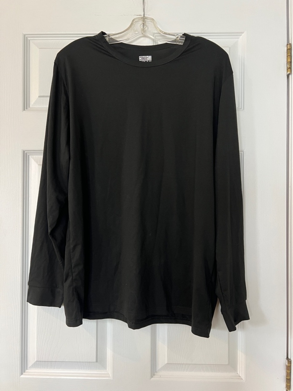 32 Degrees Black Long Sleeve Crewneck Tee